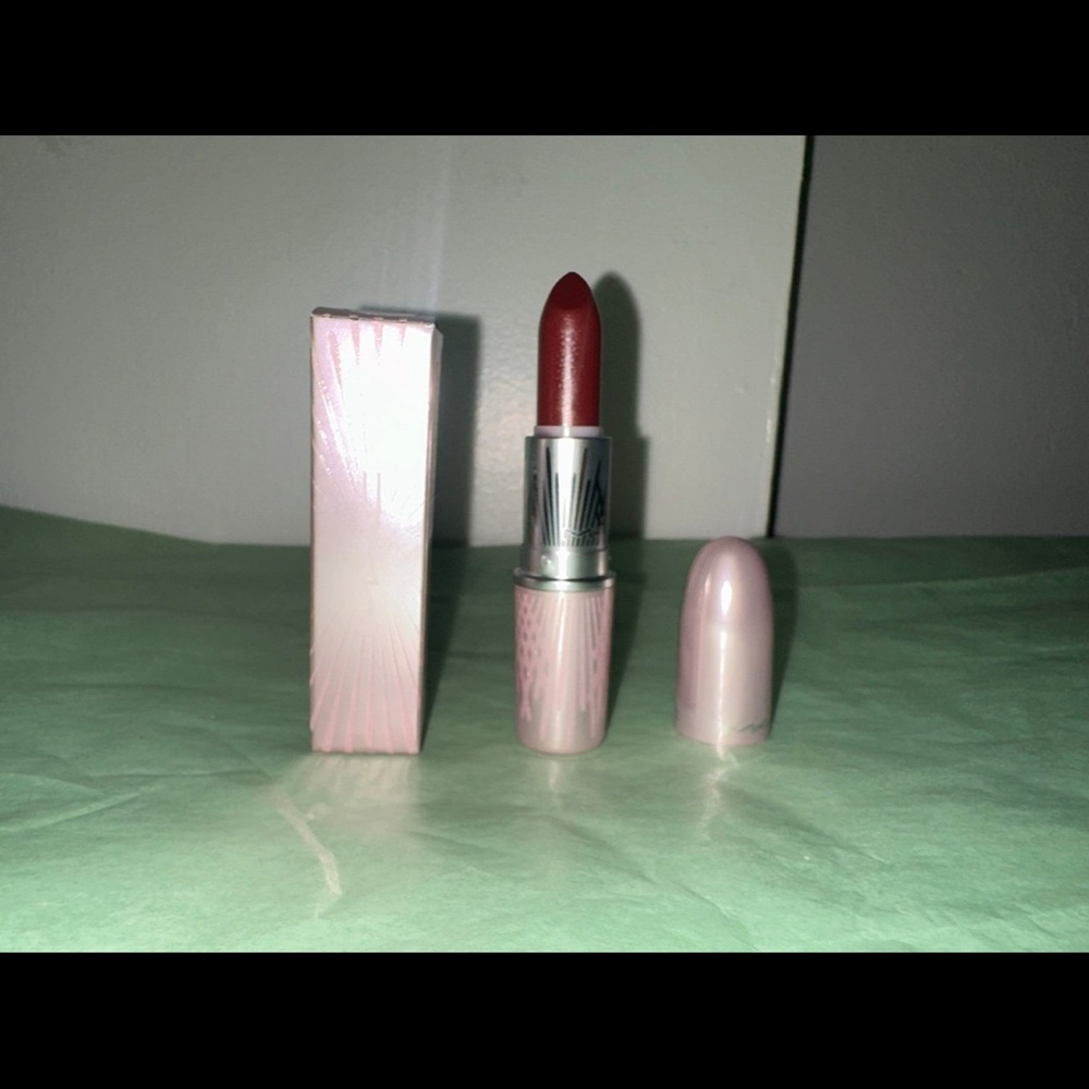 MAC Out With A Bang Amplified Crème Lipstick